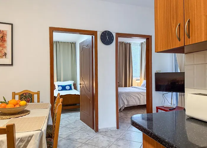 Erik 2 Bed דירה *