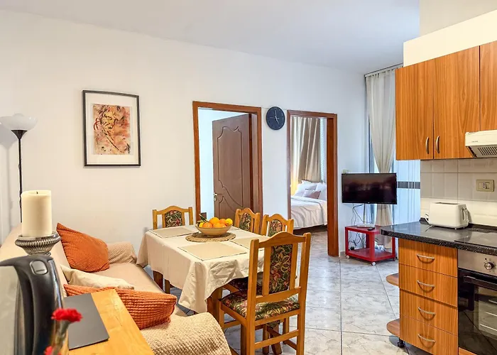 Erik 2 Bed דירה *